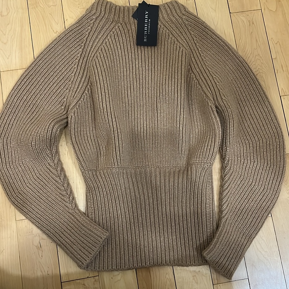 NWT Burberry Cashmere Sweater Sz S - Picture 14 of 16
